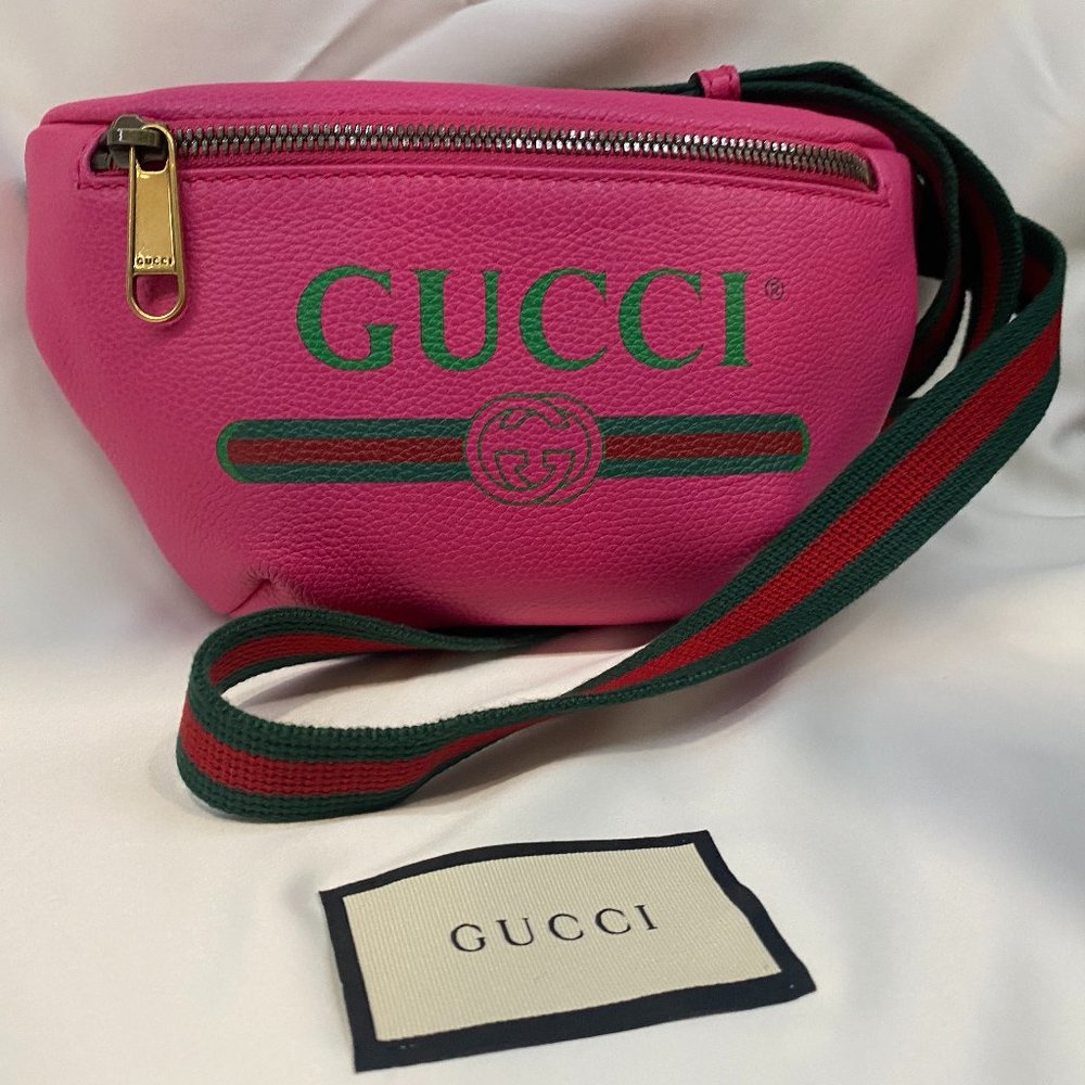 Gucci Print small pink belt bag